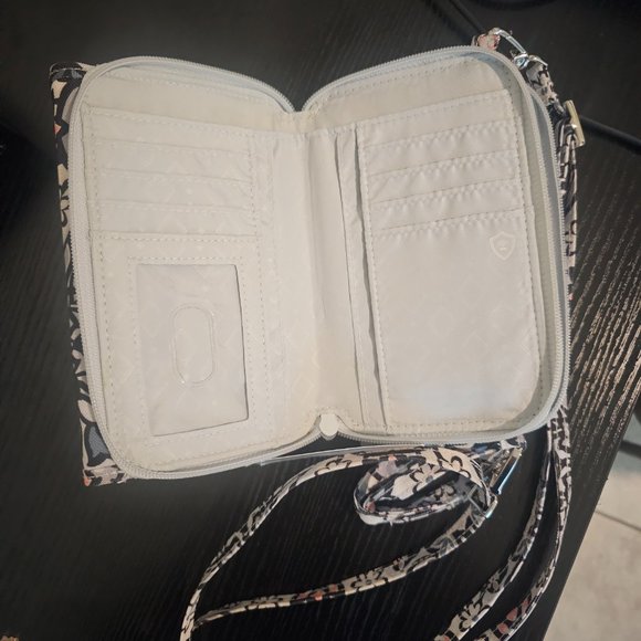 Crossbag - Picture 3 of 3